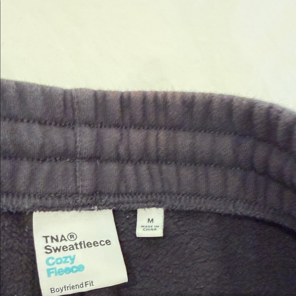 TNA Sweatfleece Cozy Fleece  Drawstring Shorts - Picture 6 of 6